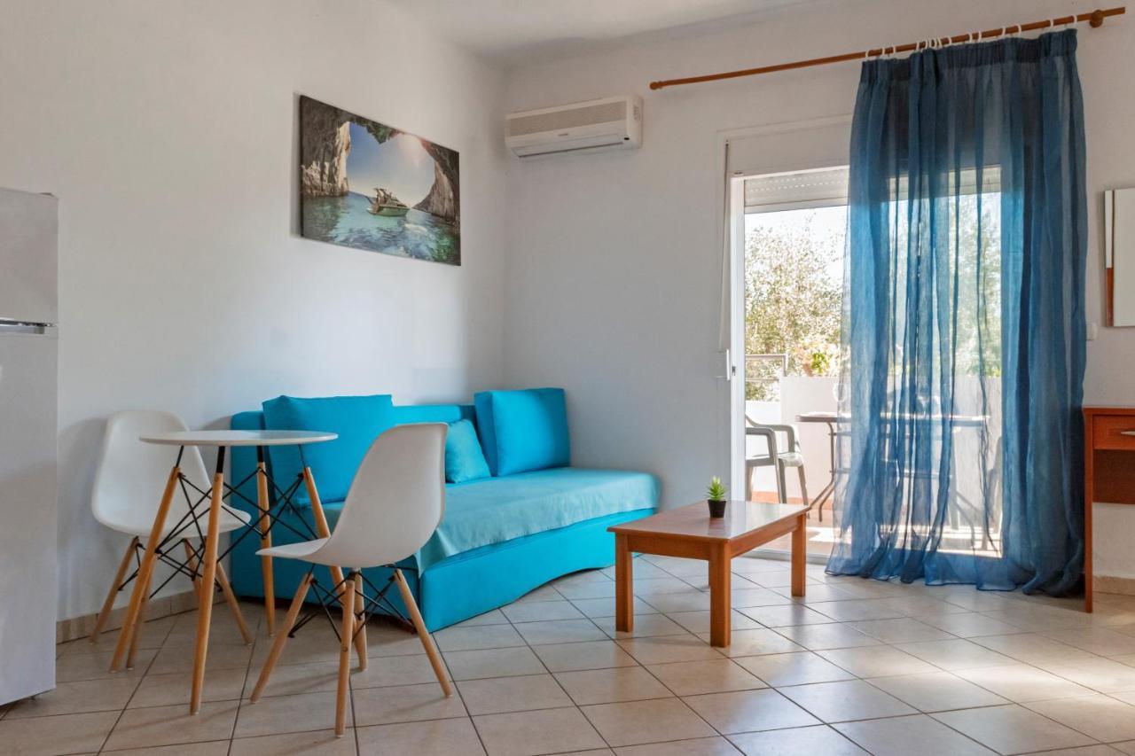 Kapahi Magic Hotel Apartments Potos Ngoại thất bức ảnh
